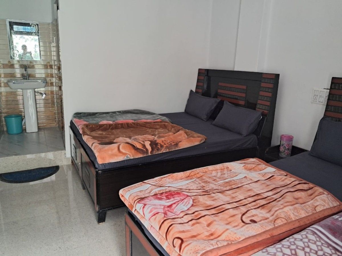 3 Bed Room